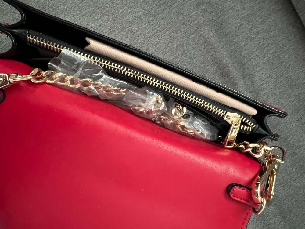 Aldo Red and Glid Crossbody - Picture 5 of 8